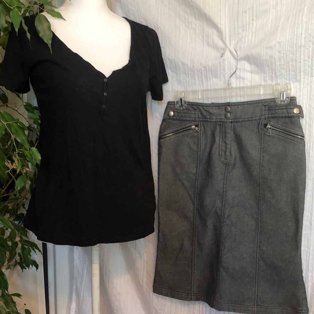 EXPRESS sz 0 gray jean pencil skirt silver zippers & Sz S blk short sleeve top